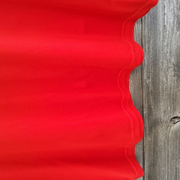 Under Armour Men's Red T-Shirt Size XL - Picture 4 of 6